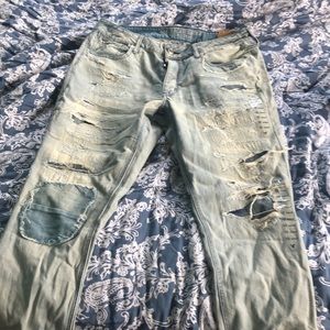 Distressed boyfriend jeans